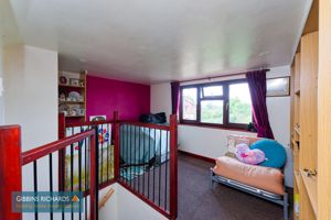 Loft Room- click for photo gallery